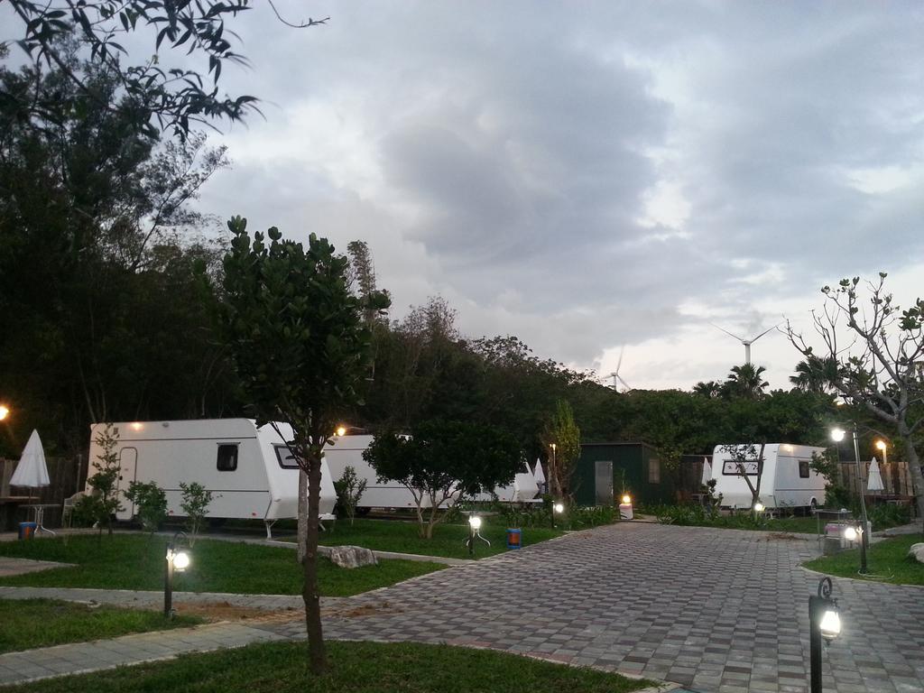 Kenting Houbihu Camping Car B&B Longshui Екстер'єр фото