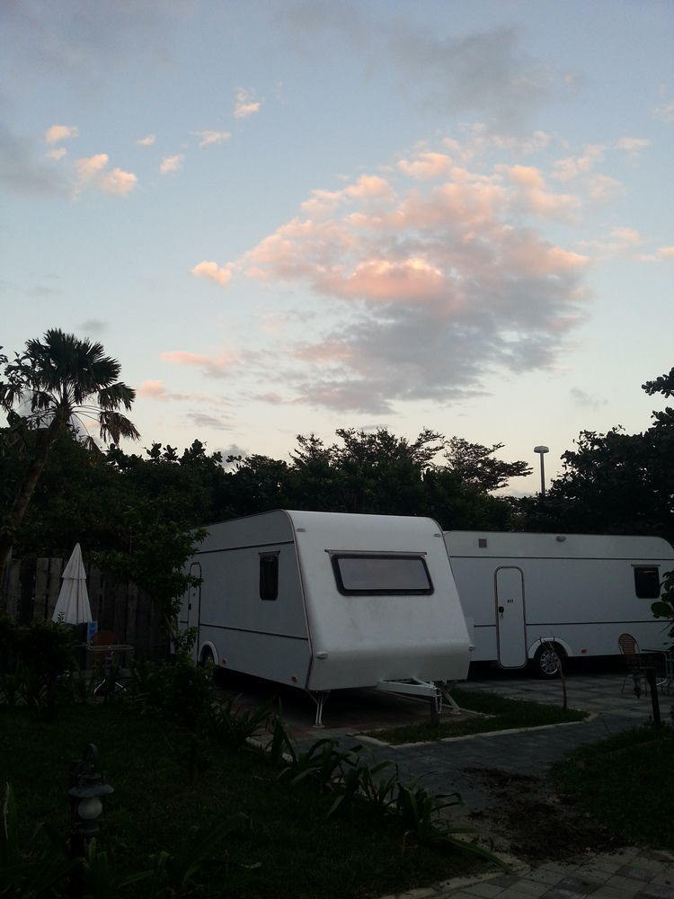 Kenting Houbihu Camping Car B&B Longshui Екстер'єр фото
